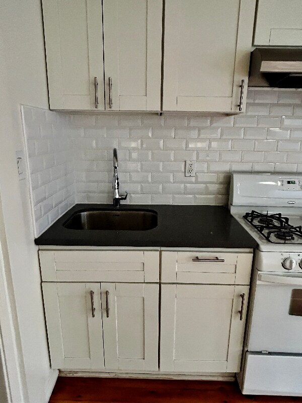 Building Photo - 1731 Orchid Ave