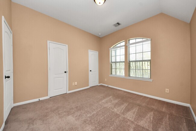 Building Photo - 9427 Sapphire Bay Ln