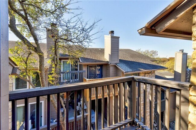 Building Photo - 3627 Menchaca Rd