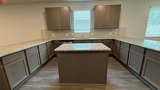 Building Photo - 13260 Musky Dr