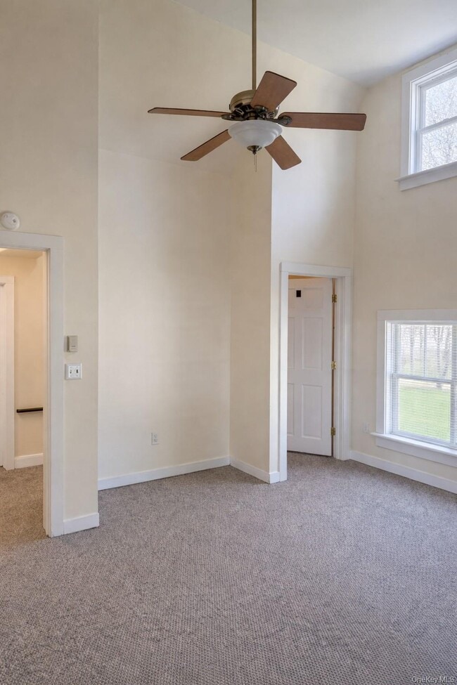 Building Photo - 43 Barton St