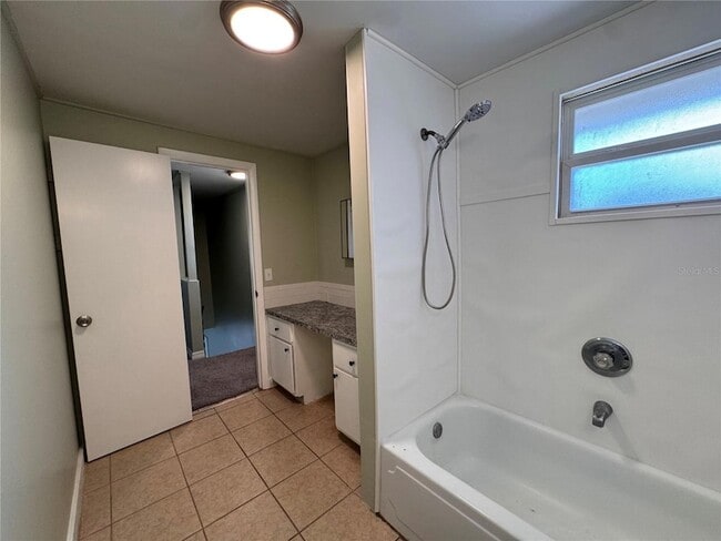 Building Photo - 538 Orange St