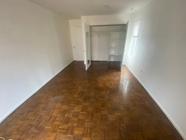 Building Photo - A charming one bedroom, one bath apartment...