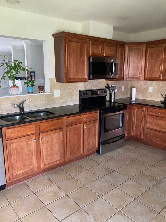 Building Photo - 1601 Cambria Dr