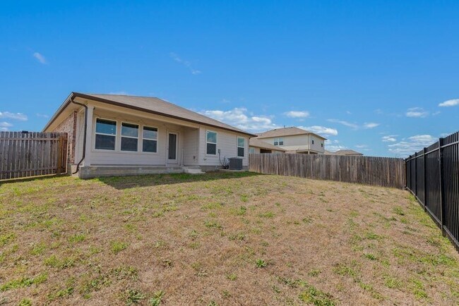 Building Photo - 21012 Abigail Fillmore Rd