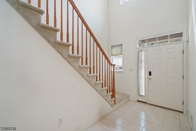 Building Photo - 144 Jackson Ave