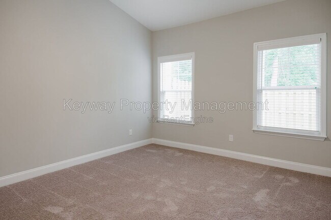 Building Photo - 4508 Chestnut Trl