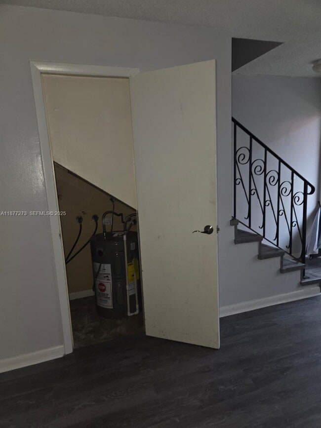 Building Photo - 5221 NW 27th St