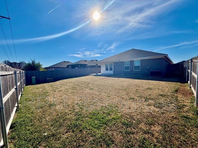 Building Photo - 412 Kearny Ln