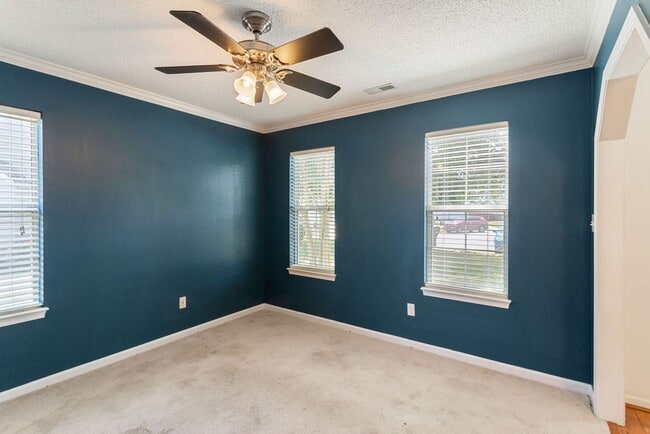 Building Photo - 5 E Pinto Ct