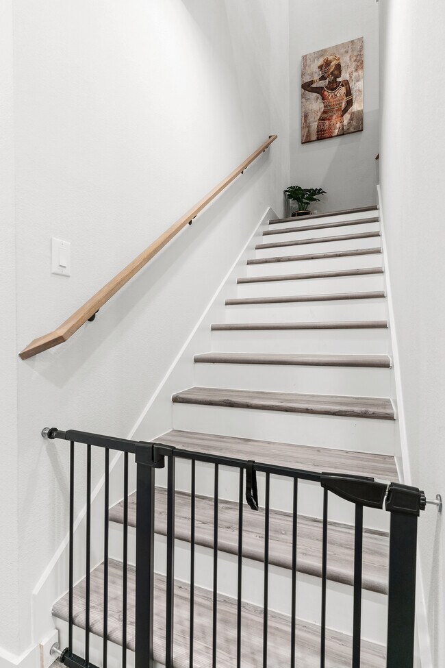 Building Photo - 2315 Rook Dr