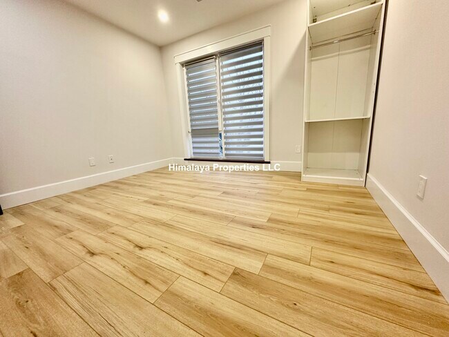 Building Photo - 100 Mt Pleasant Ave