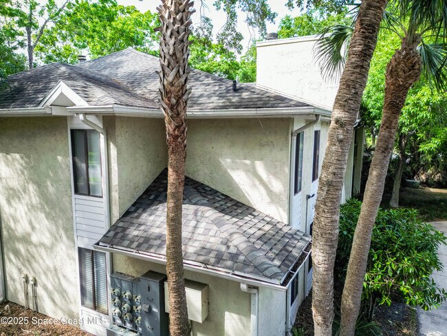 Building Photo - 3506 Sable Palm Ln