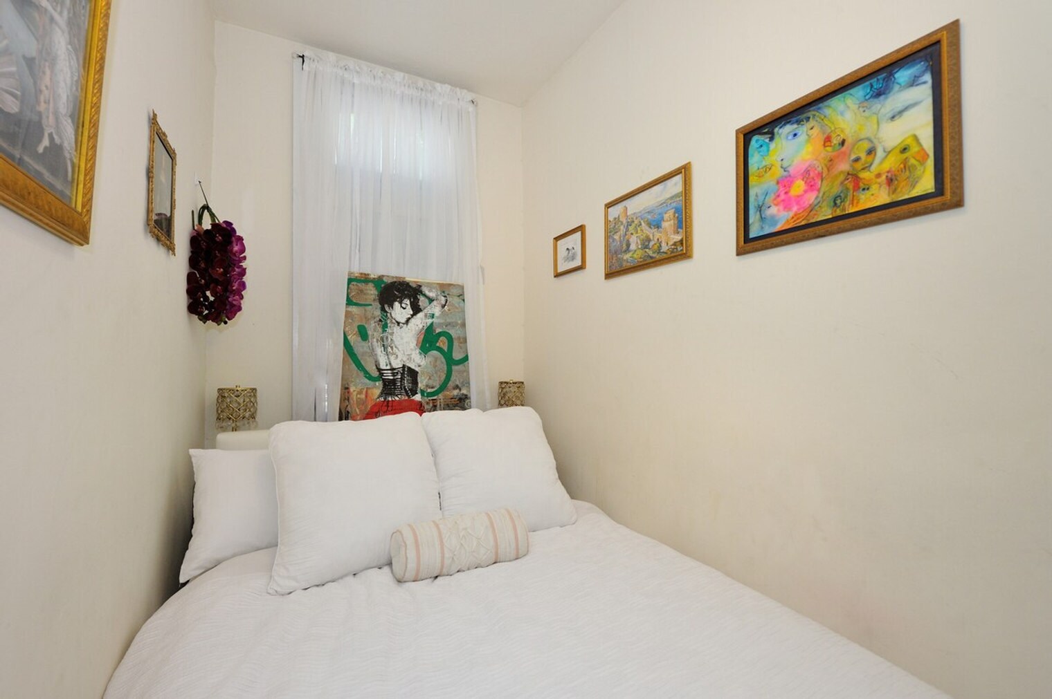 Building Photo - 120 E 39th St