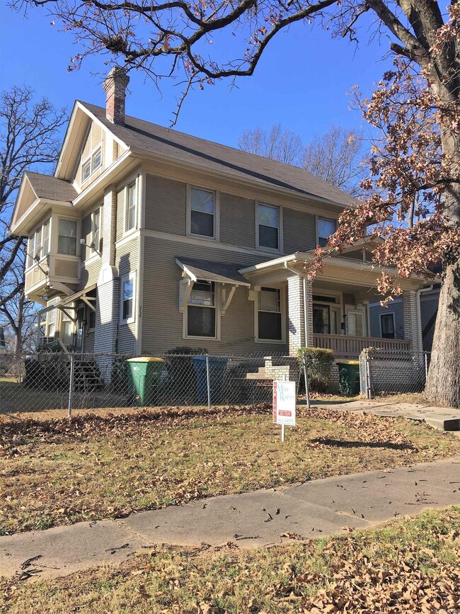 Building Photo - 2216 S Izard St