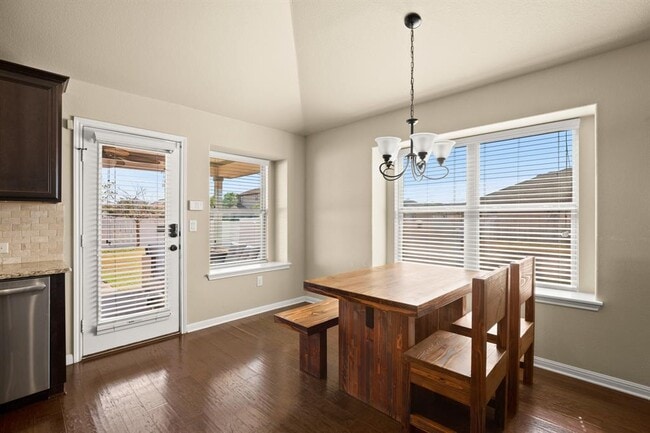 Building Photo - 820 Bryce Canyon Dr