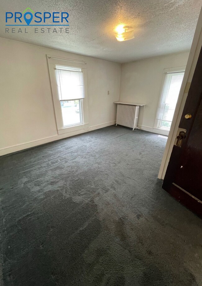 Building Photo - 1236 S Farwell St