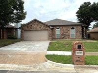 Building Photo - 8220 Lara Ln