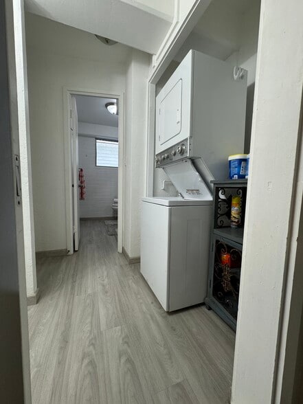 Building Photo - 410 Nahua St