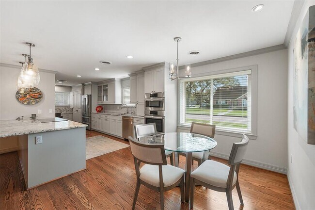 Building Photo - 5058 Yarwell Dr
