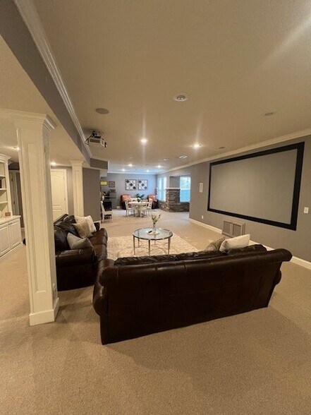 Building Photo - 11378 S Cook St