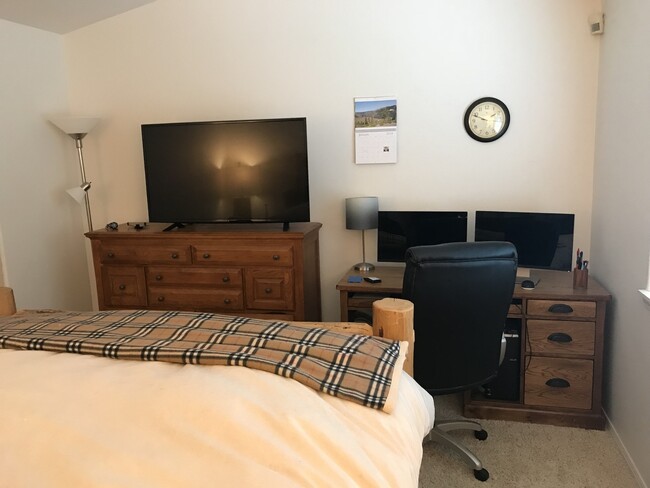 Building Photo - 8419/8421 NE 56th Street