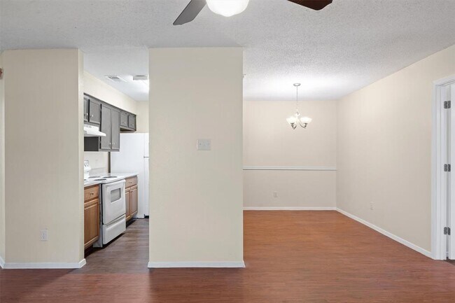 Building Photo - 10616 Mellow Meadow Dr