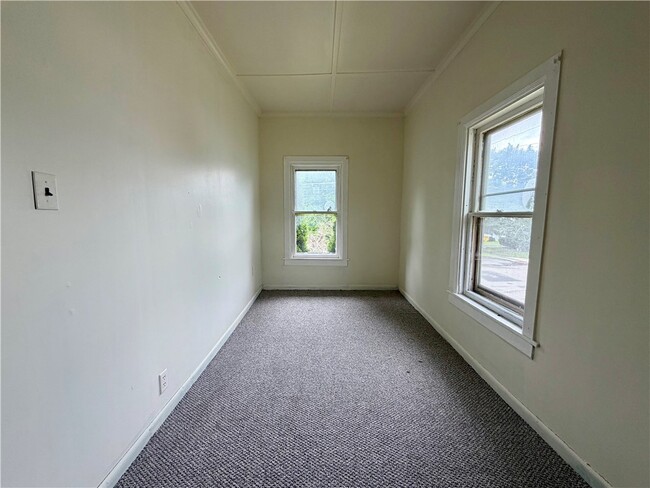 Building Photo - 1320 Grand Central Ave
