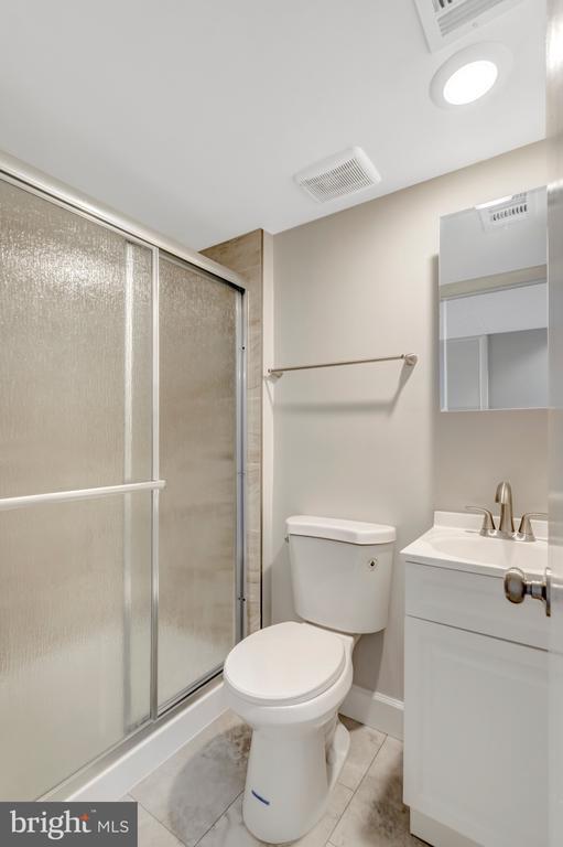Building Photo - 7065 Leewood Forest Dr