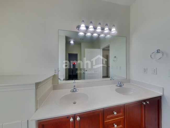 Building Photo - 2186 Gold Valley Dr