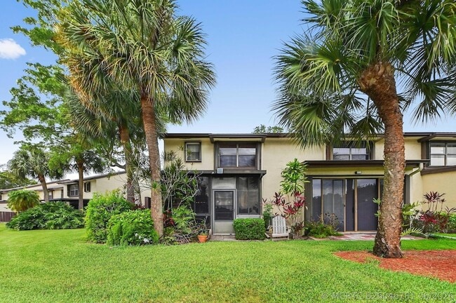 Building Photo - 4587 Carambola Cir S
