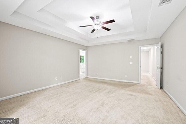 Building Photo - 728 Lansing Grove Way