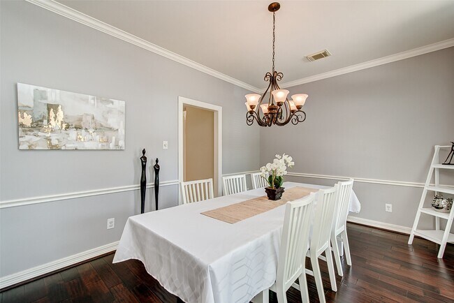 Building Photo - 23707 Thornsby Ct