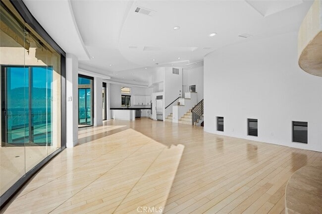 Building Photo - 648 Mystic View