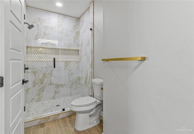 Building Photo - 12 San Jose Dr