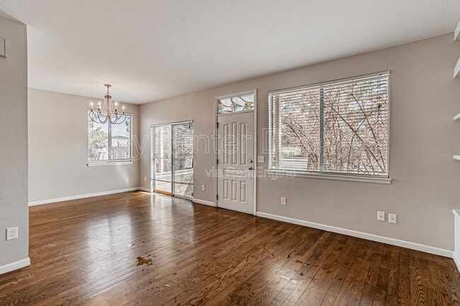 Building Photo - 1099 S Walden Way