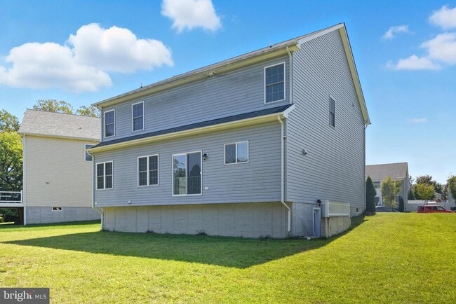 Building Photo - 1726 Willard Way