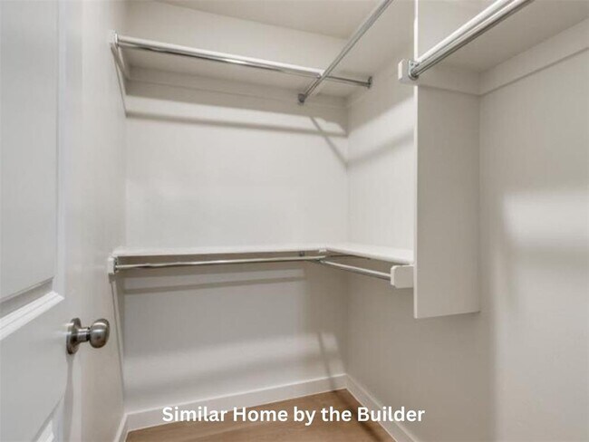 Building Photo - 1524 Highland Loop