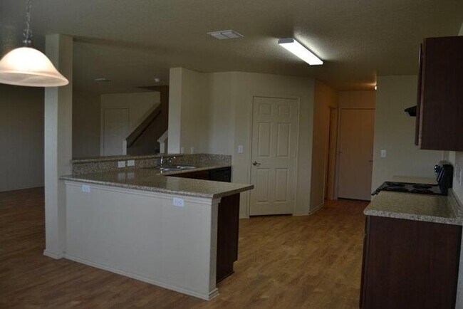 Building Photo - 10730 Goose Way