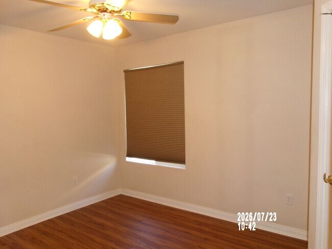 Building Photo - 10314 Iroquois Ln