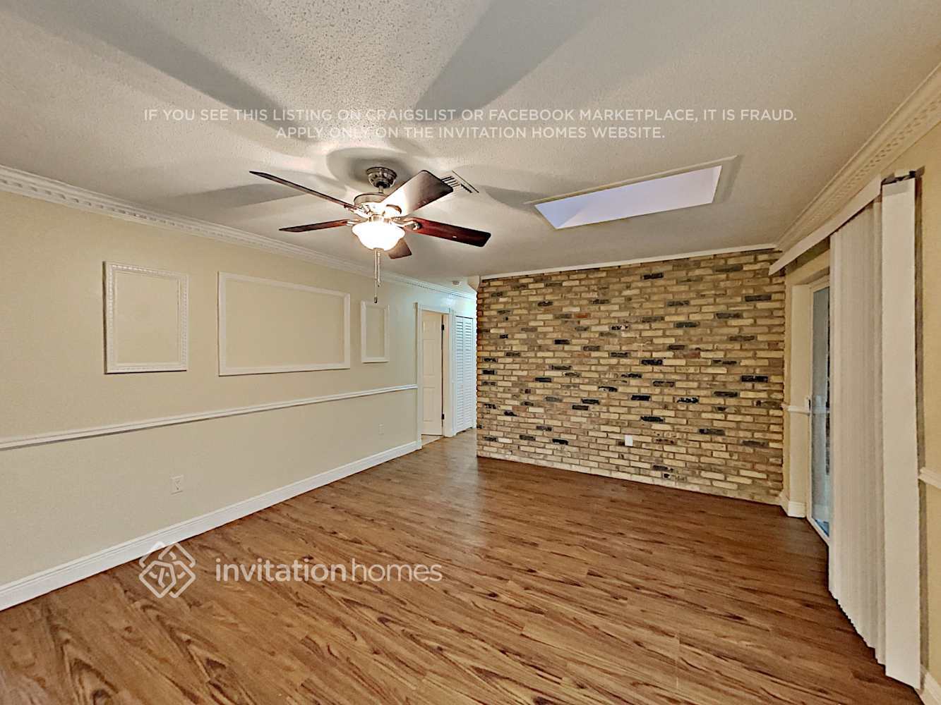 Building Photo - 978 Oak Dr