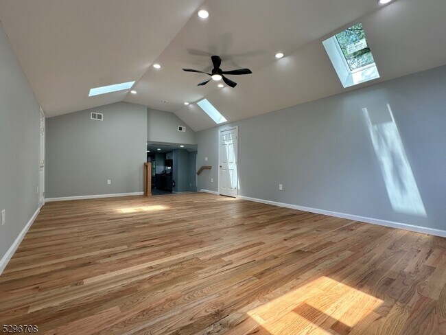 Building Photo - 26 Belmont Ave
