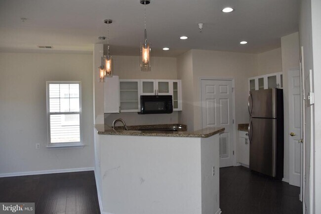Building Photo - 3032 Bellamy Way