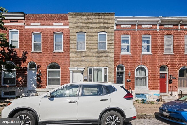 Building Photo - 208 S East Ave