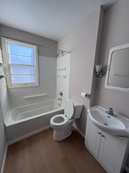 Building Photo - 870 Wagon Wheel Trail