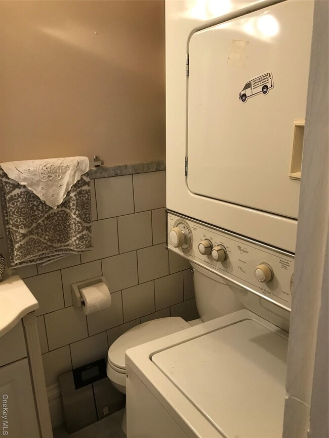 Building Photo - 36 South St