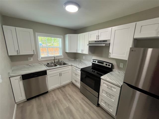 Building Photo - 2017 Tolosa Dr