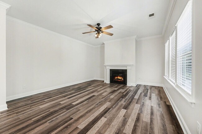 Building Photo - Modern 4BR Home in Raleigh | Great Location