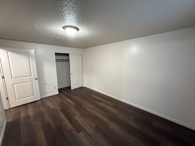 Building Photo - 1019 Boedies Dr