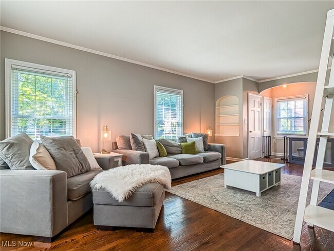 Building Photo - 4117 Silsby Rd